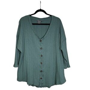 Natural Reflections XL V-Neck Front Button Quarter Sleeve Top